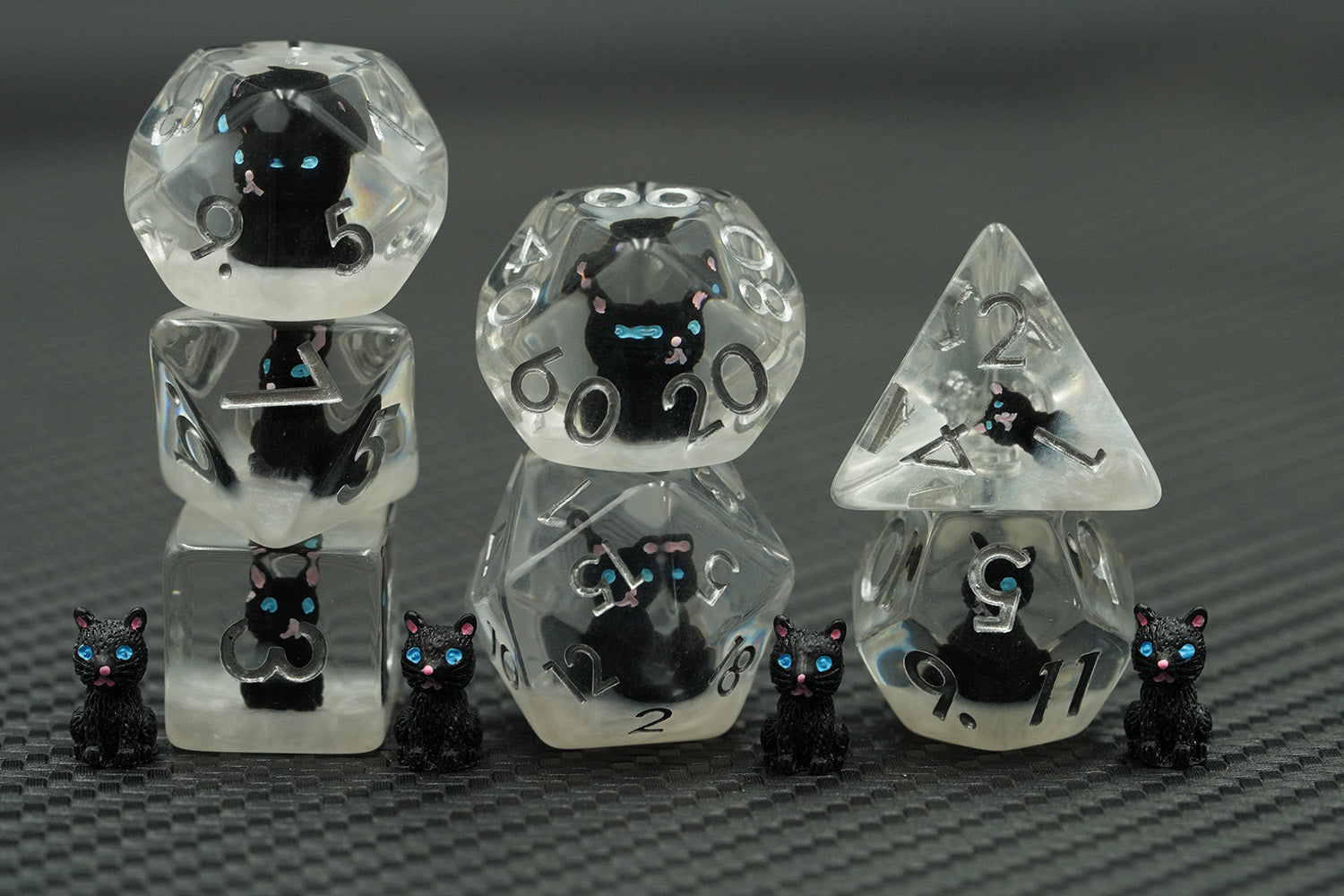 IceForge Dice Canada - Nightbloom 5 – Dice Set Dice Set (Black)
