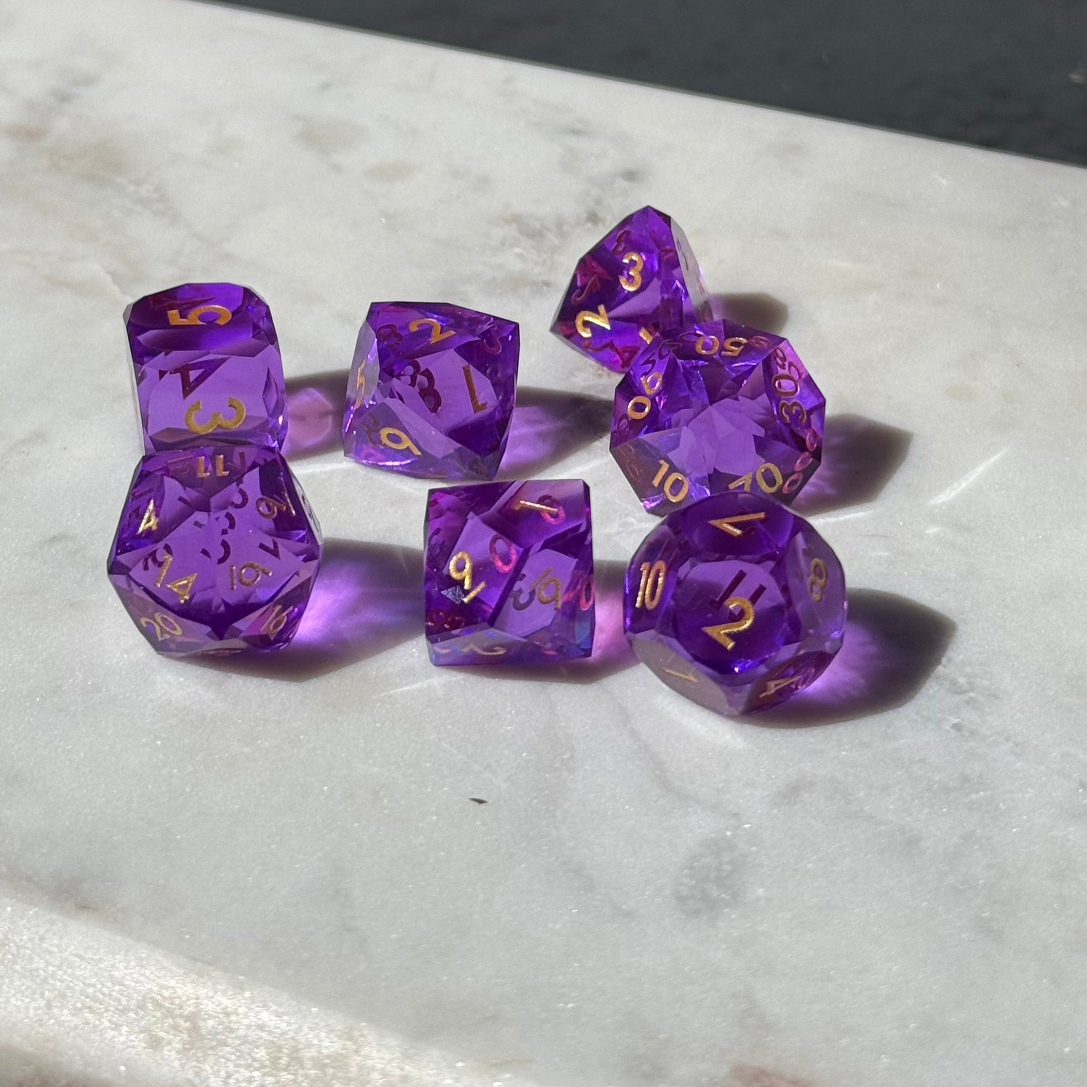 Amethyst Shards – Diamond-Edge Resin Dice Set