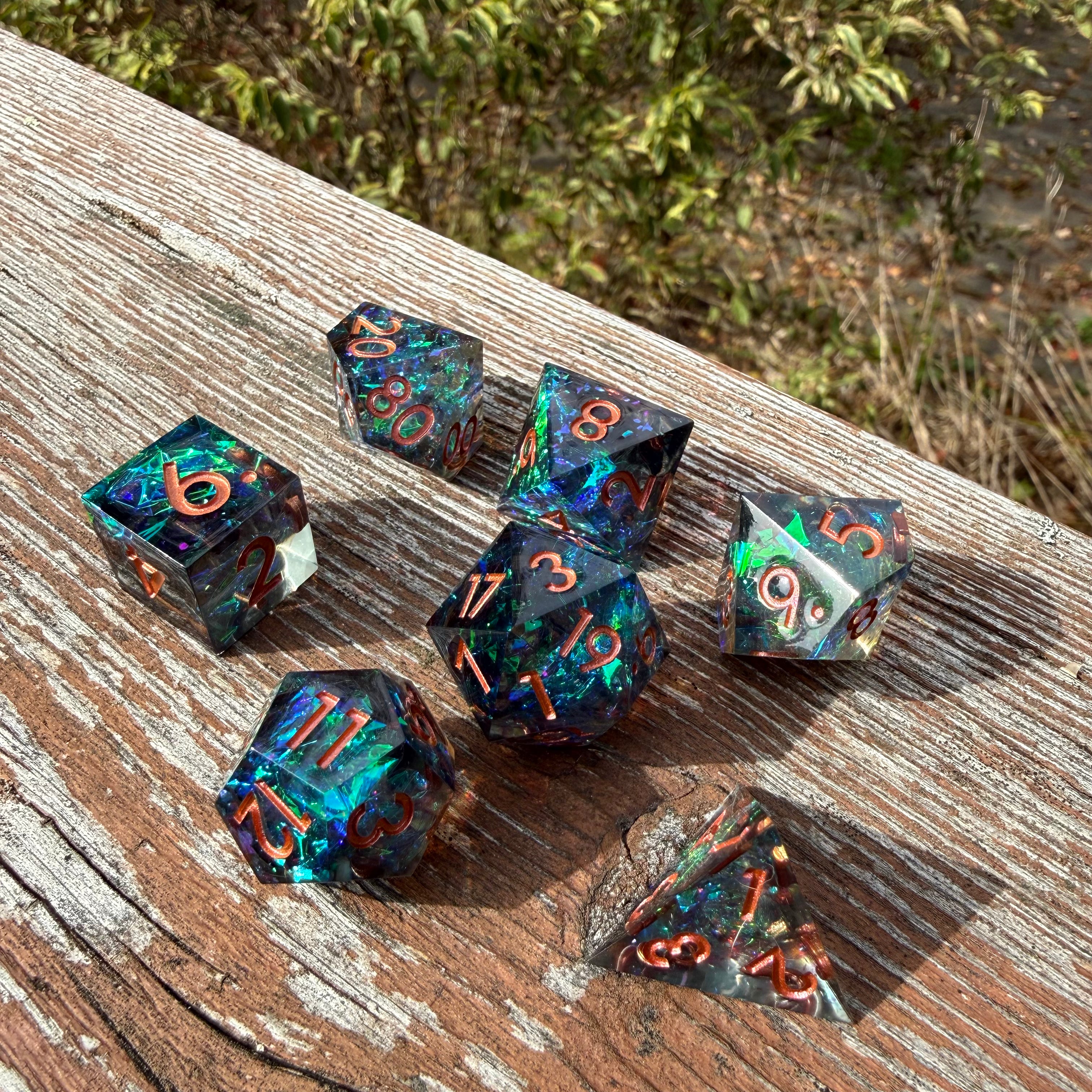 Stellar Mirage – Sharp-Edge Dice Set