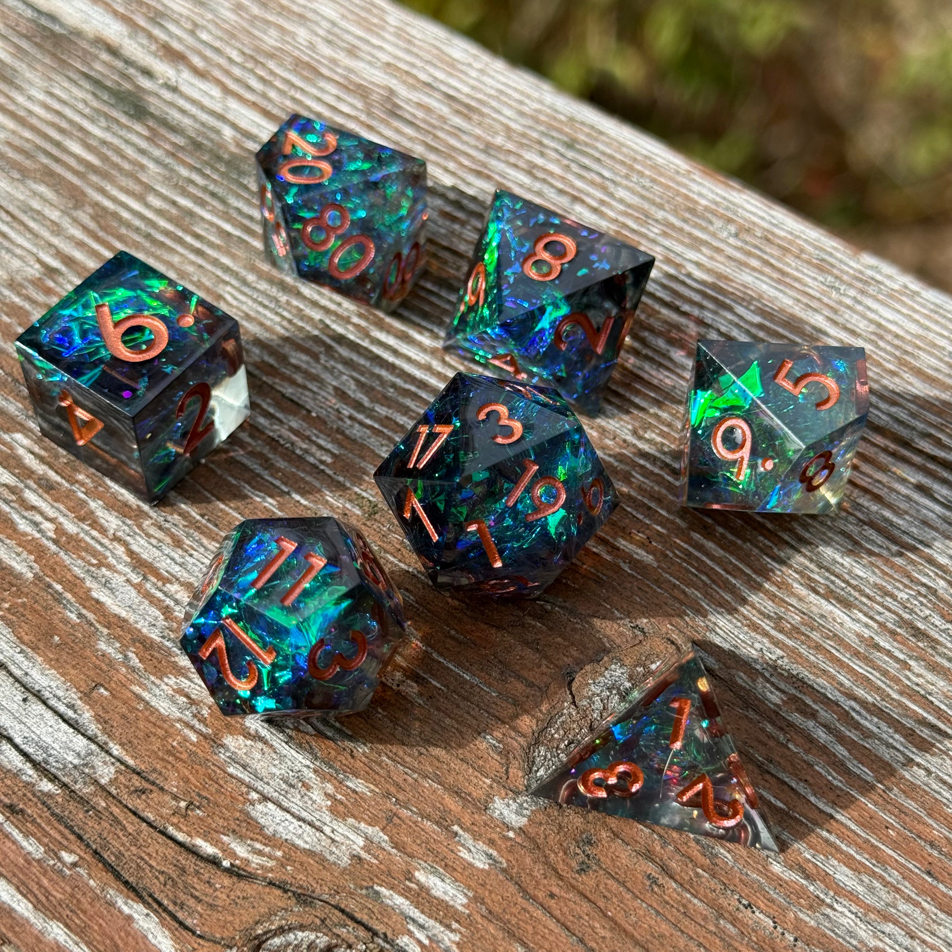 Stellar Mirage – Sharp-Edge Dice Set
