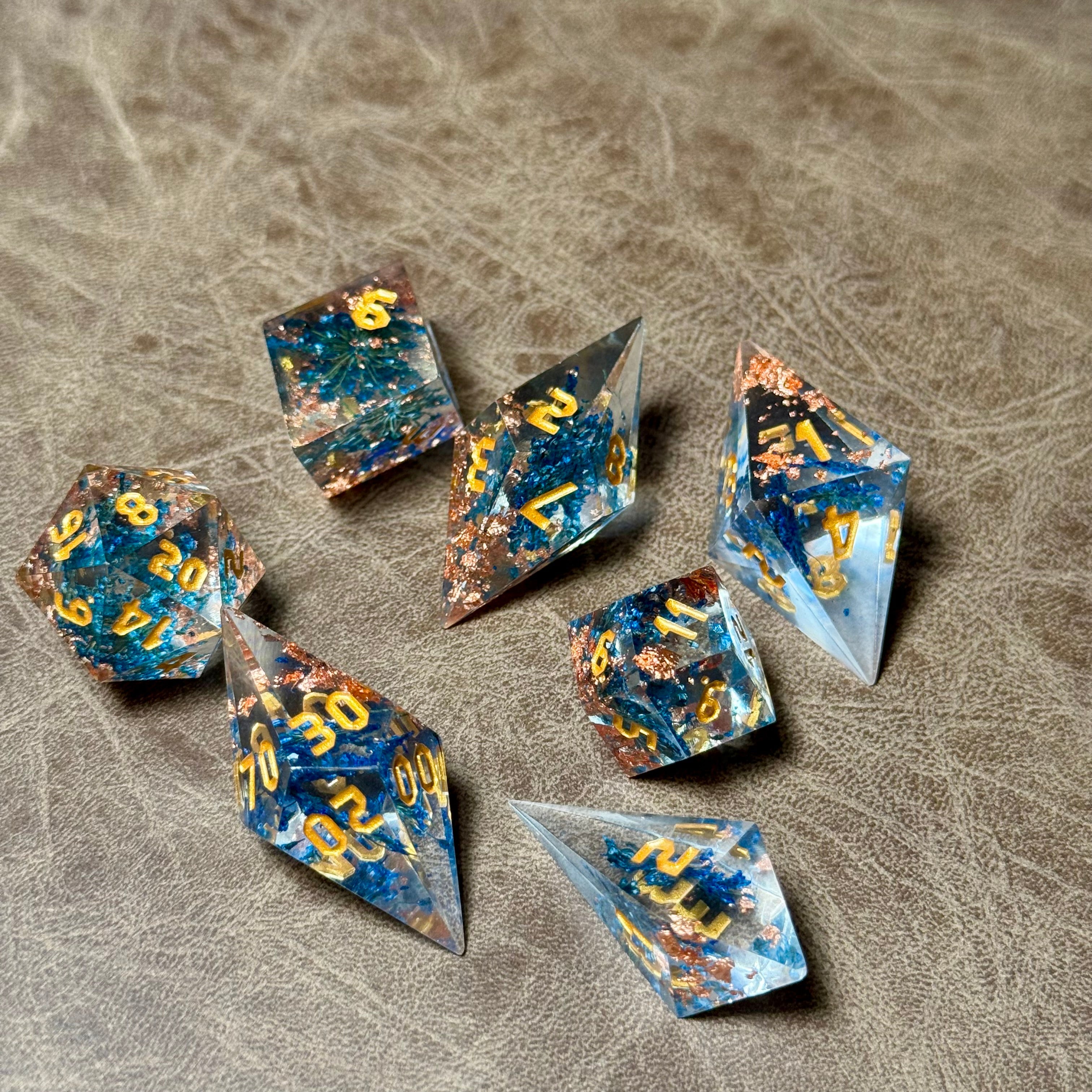 Tempest Reef Crystalspire dice set