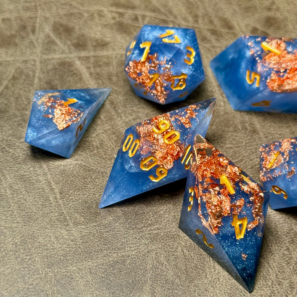 Moonveil Copper – Crystalspire Dice Set