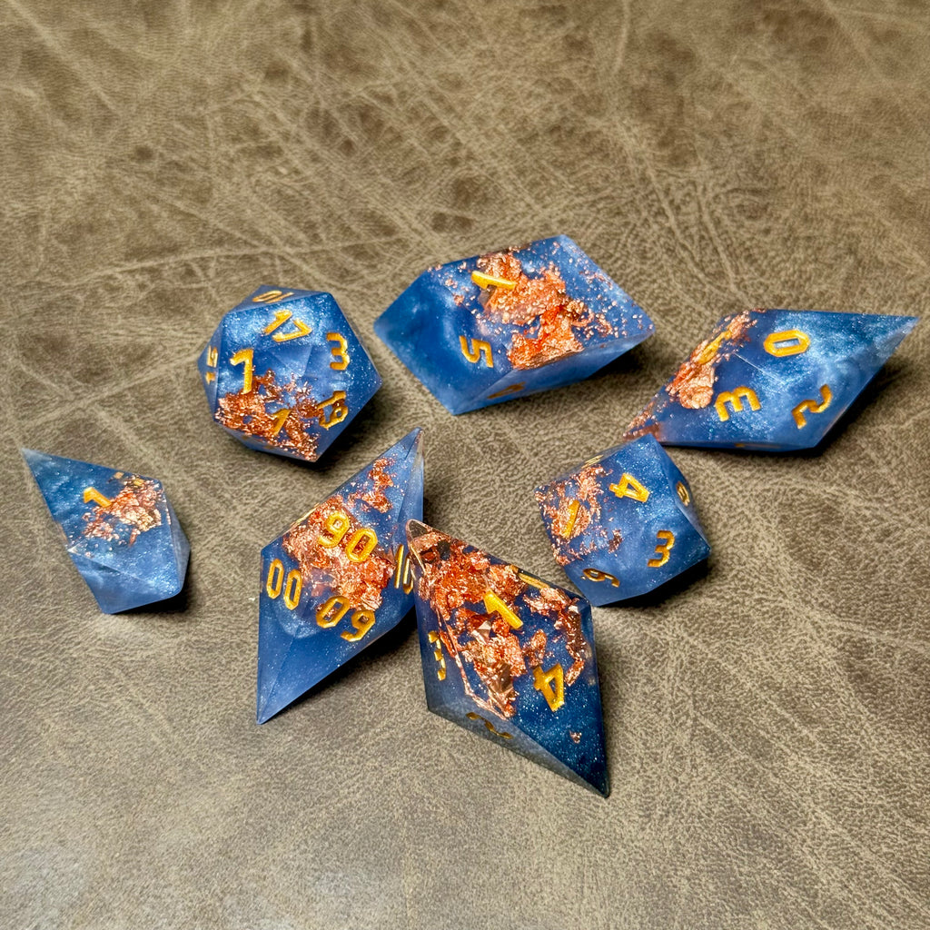 Moonveil Copper – Crystalspire Dice Set