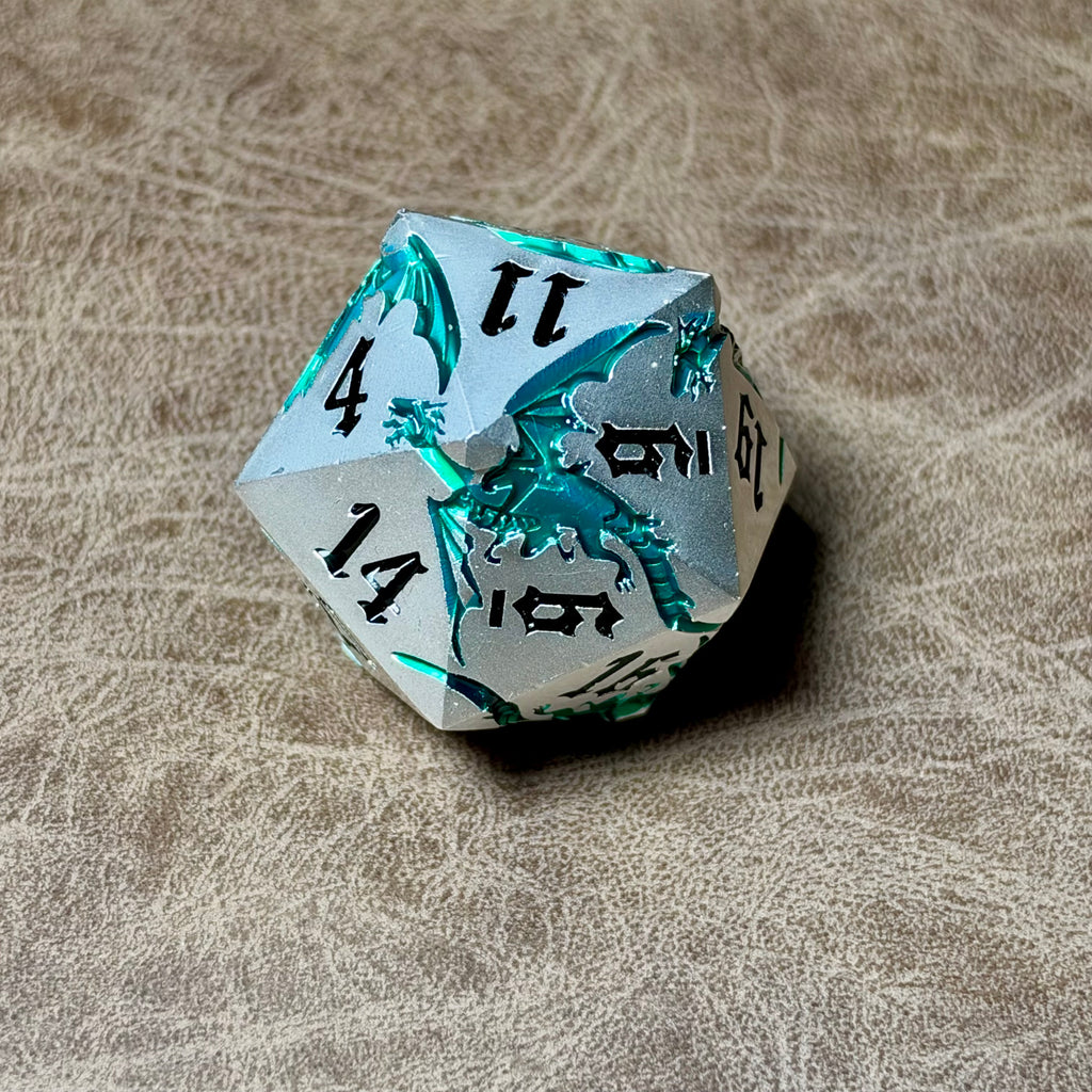 Emeraldwyrm Sigil – Colossus D20 (33mm)