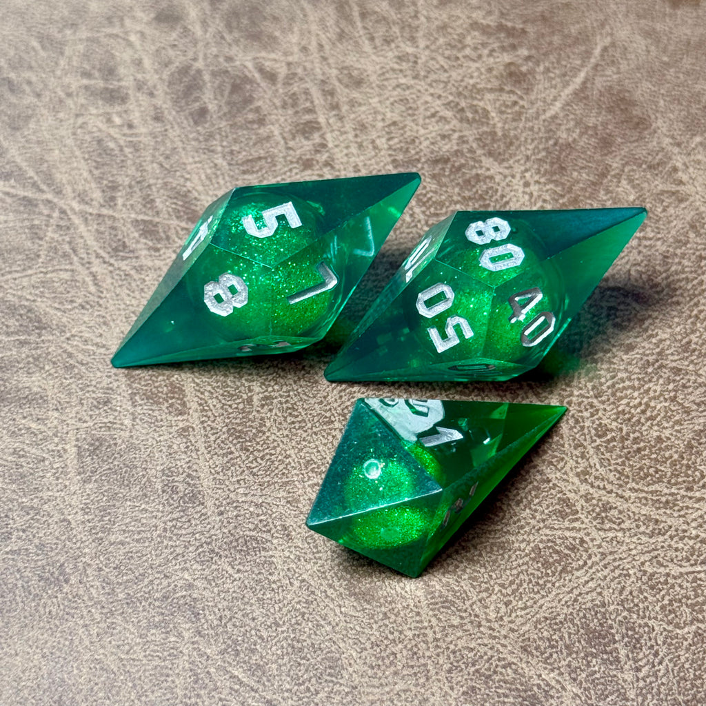 Emerald Nexus – Crystalspire Liquid Core Dice Set