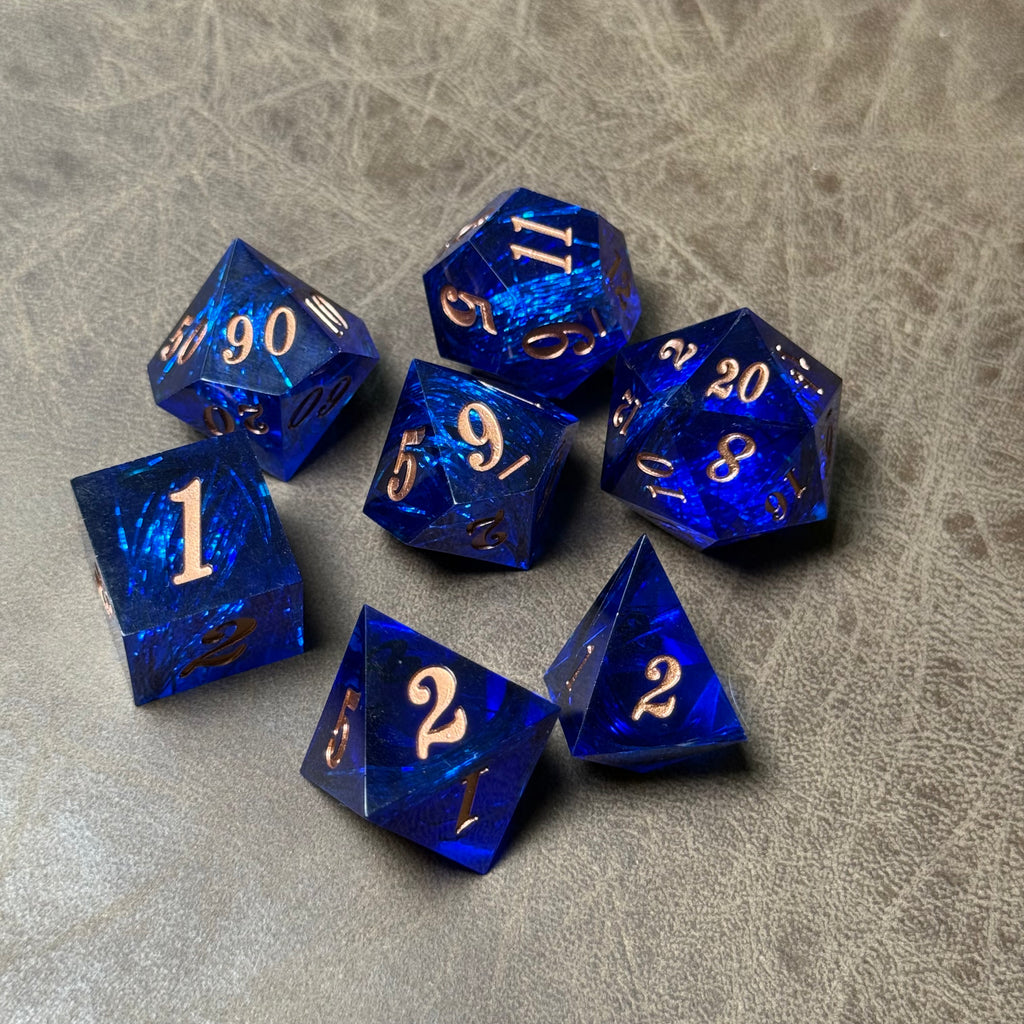 Courant Astral – Set de Dés en Résine Tranchants