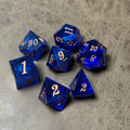 Courant Astral – Set de Dés en Résine Tranchants