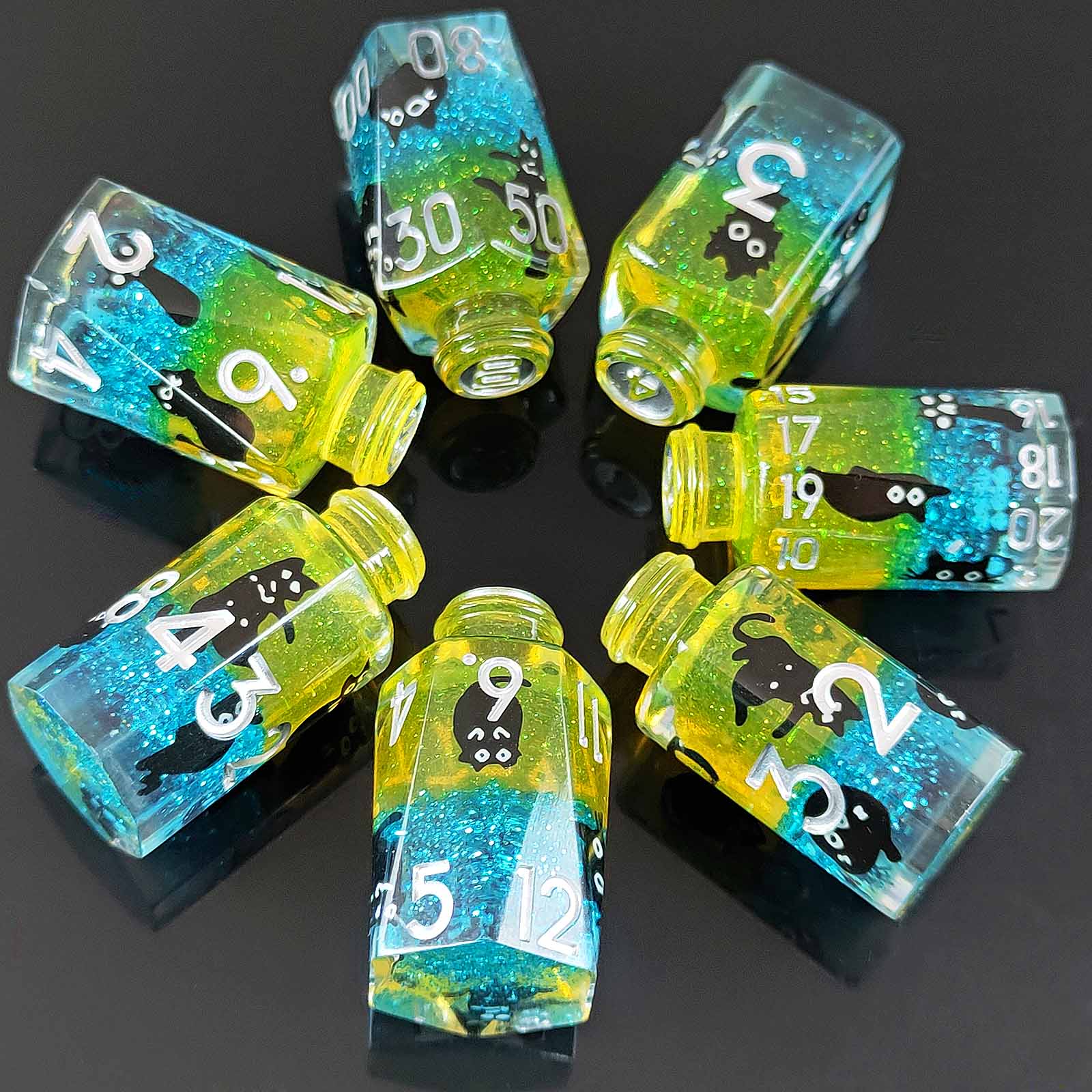 IceForge Dice Canada - Familiar Whiskers – Potionbound Cats Dice Set