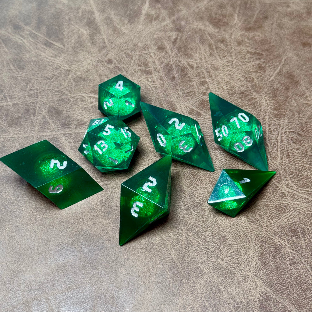 Emerald Nexus – Crystalspire Liquid Core Dice Set