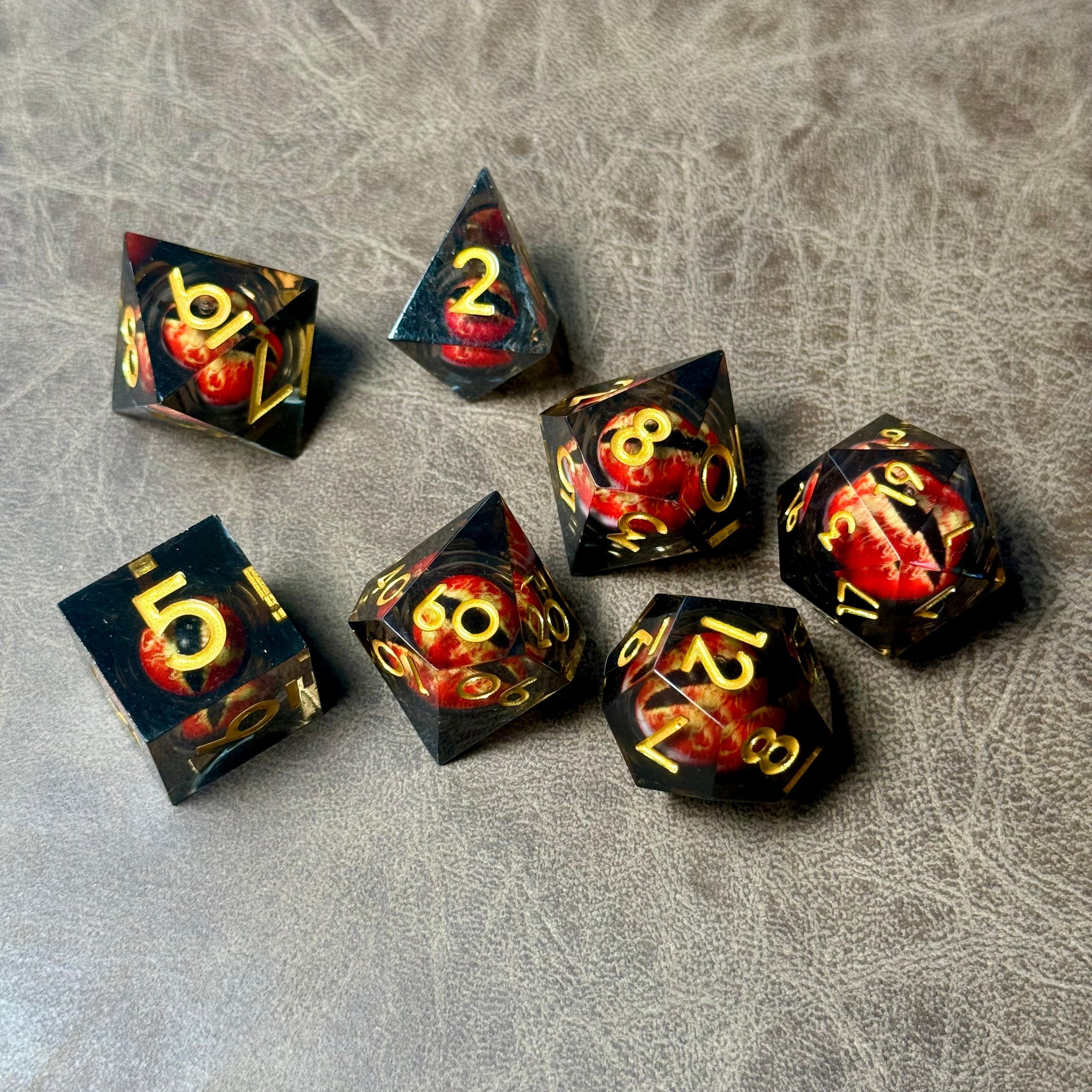 Infernal Dragon’s Gaze Liquid Core Dice Set