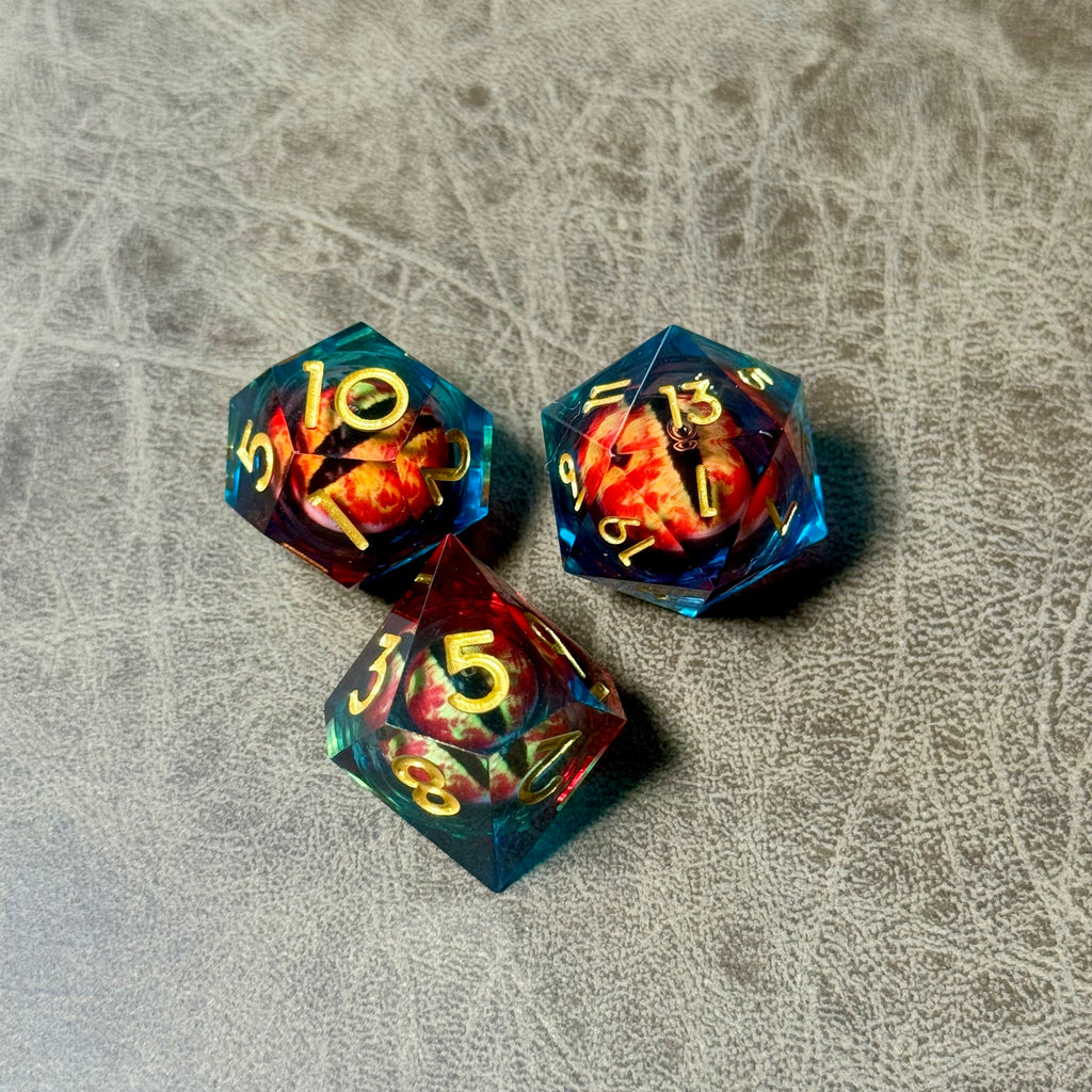 Emberstorm Dragon's Gaze – Ensemble de dés à noyau liquide