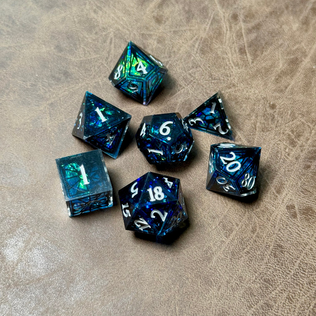 Cathédrale de Minuit – Jeu de Dés en Résine à Bords Vifs
