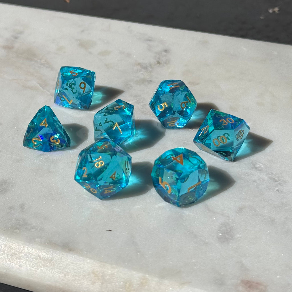 Azure Shards – Diamond-Edge Resin Dice Set