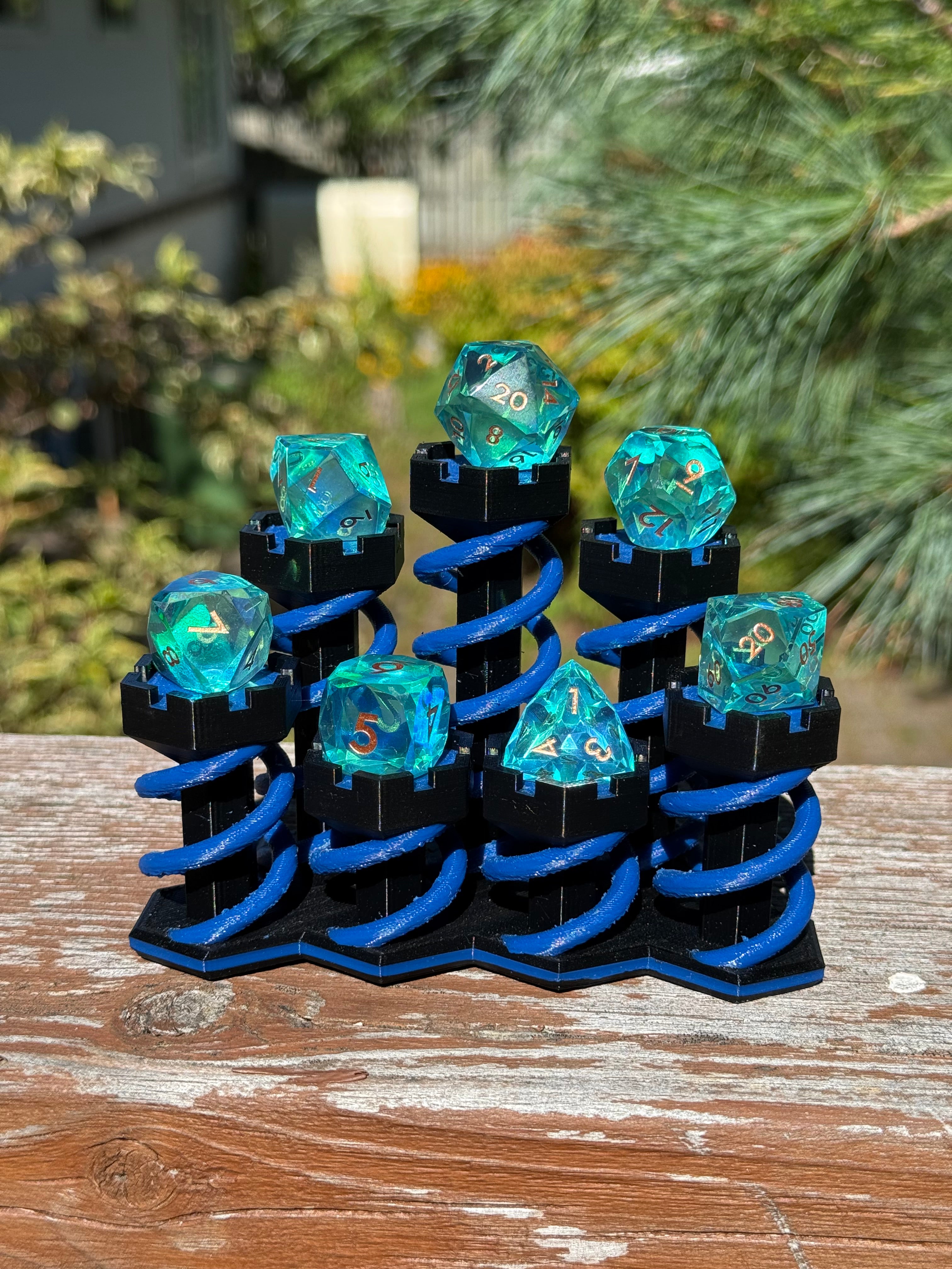 Abyssal Tide – Diamond-Edge Resin Dice Set