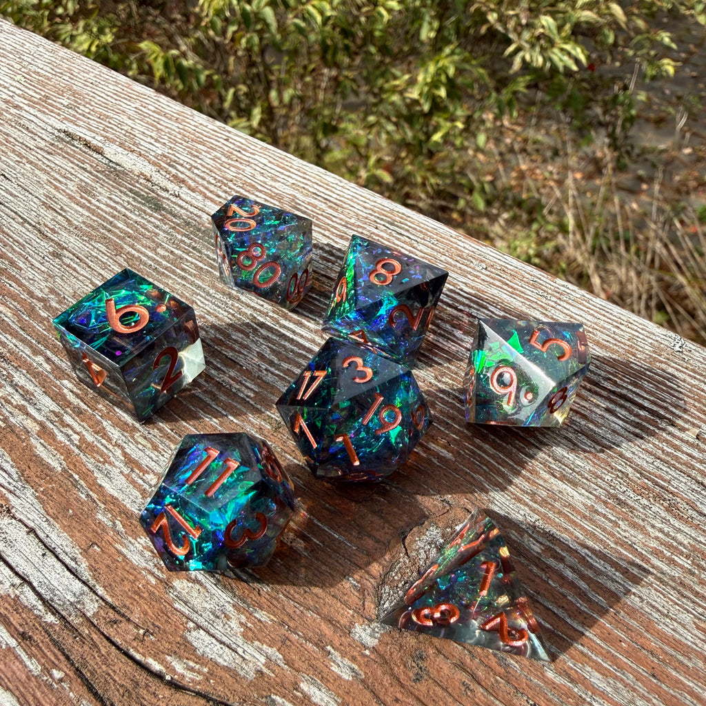 Stellar Mirage – Sharp-Edge Dice Set