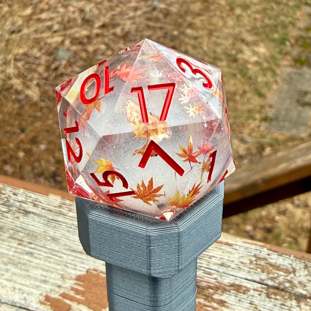 Maple Crown – Frostsilver – Jumbo D20 (33mm)