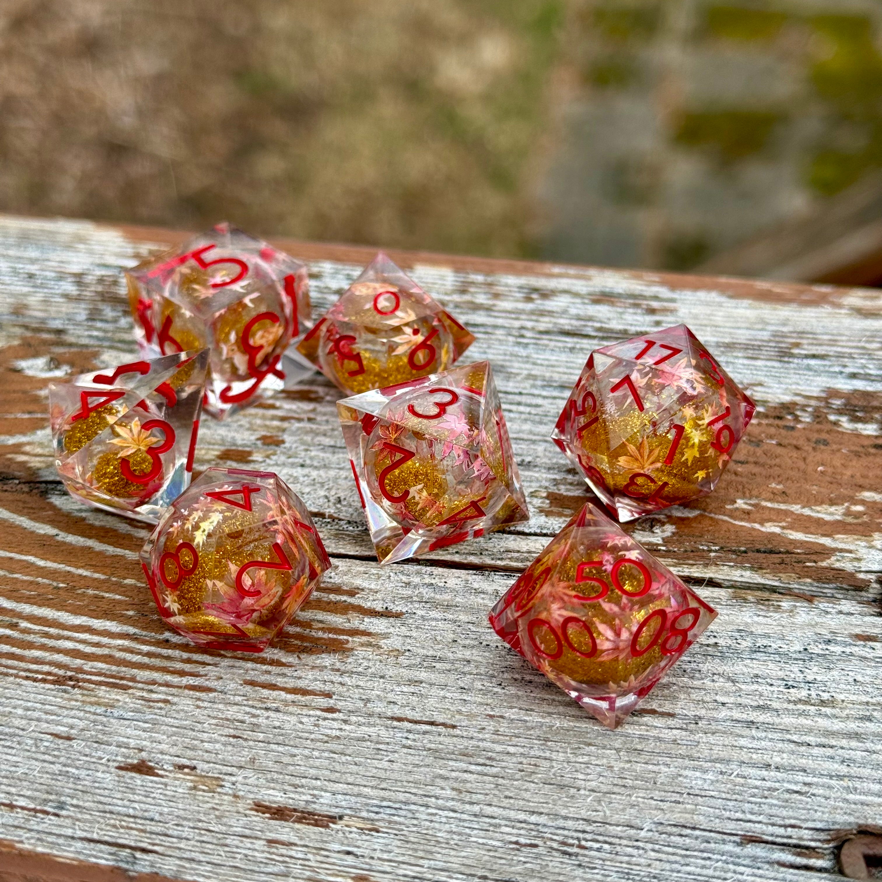 Maple Crown – Autumnfire - Liquid Core Dice Set