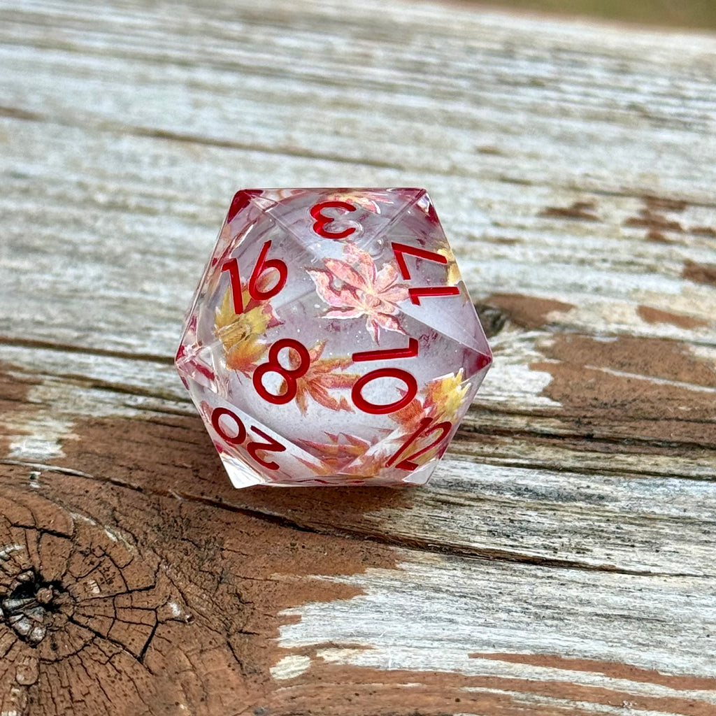 Maple Crown – Frostsilver - Liquid Core Dice Set