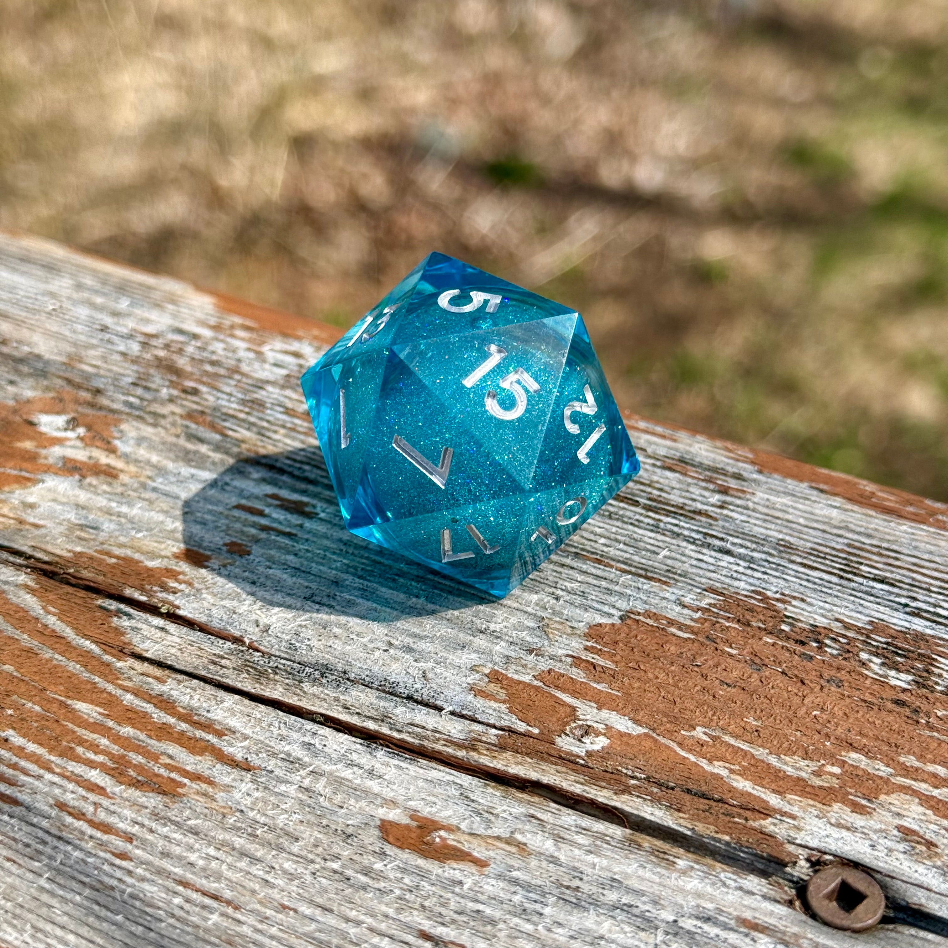 Glacier Tide Colossus - Jumbo D20 (35mm)