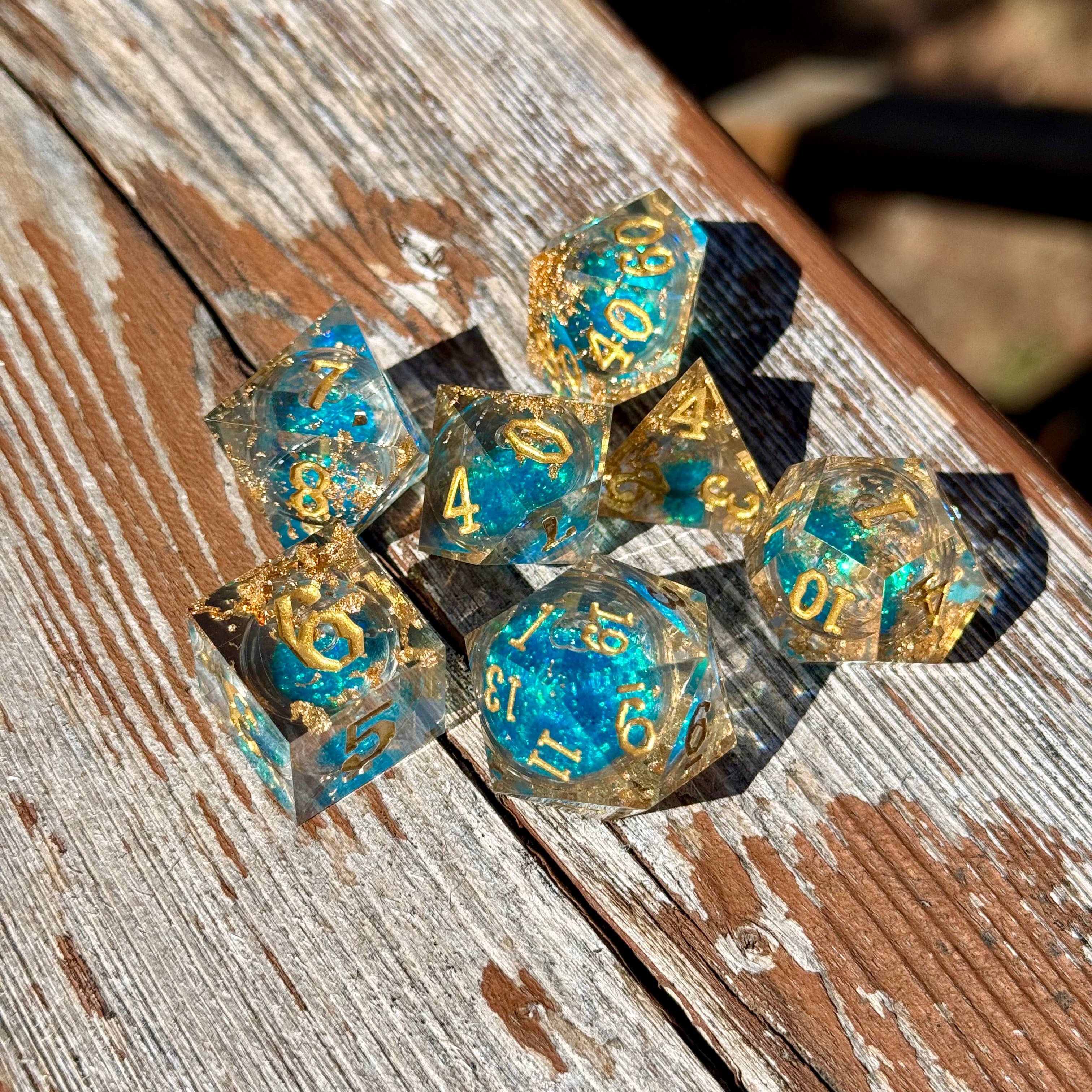 Auroral Tide - Liquid Core Dice Set