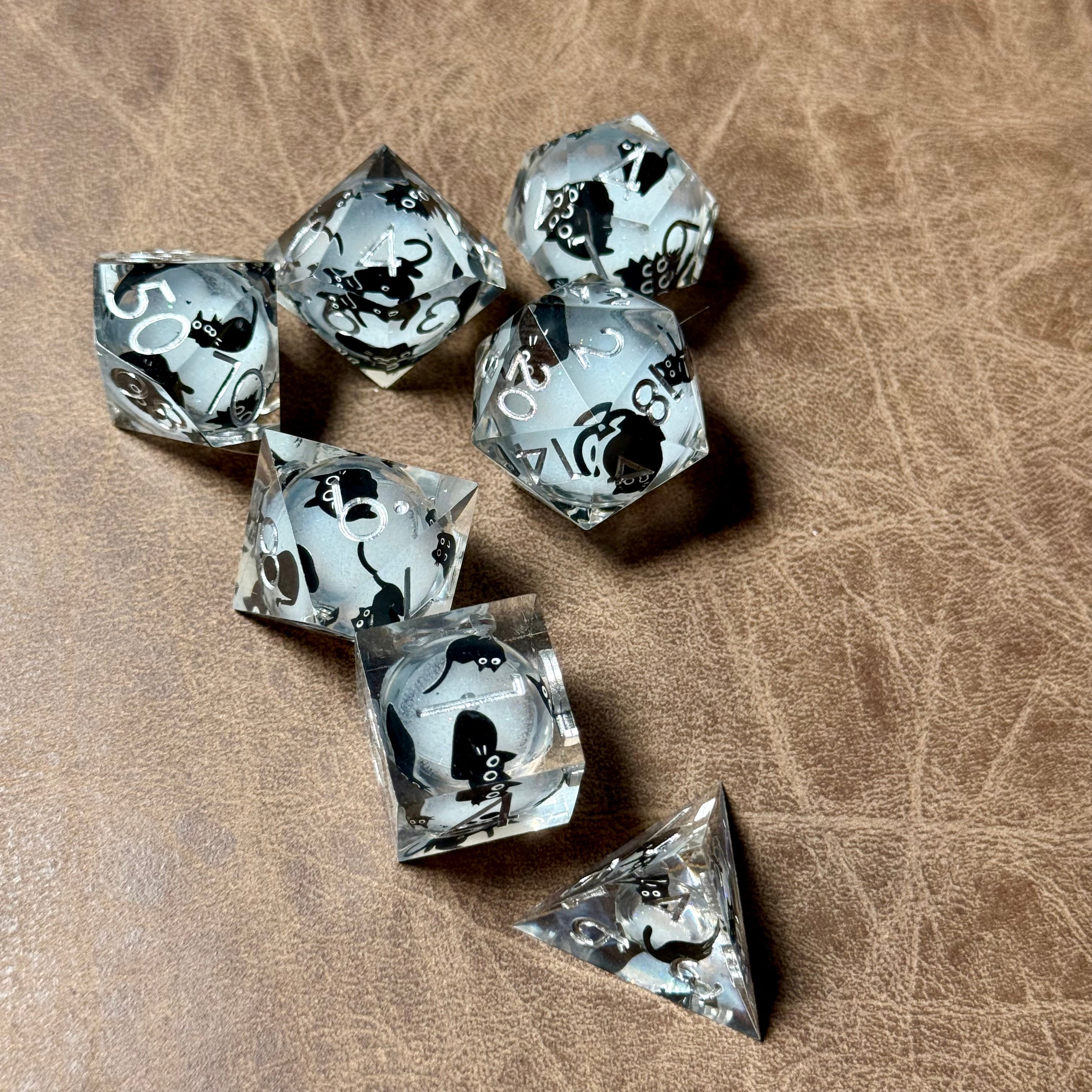 Familiar Whiskers – Liquid Core Dice Set