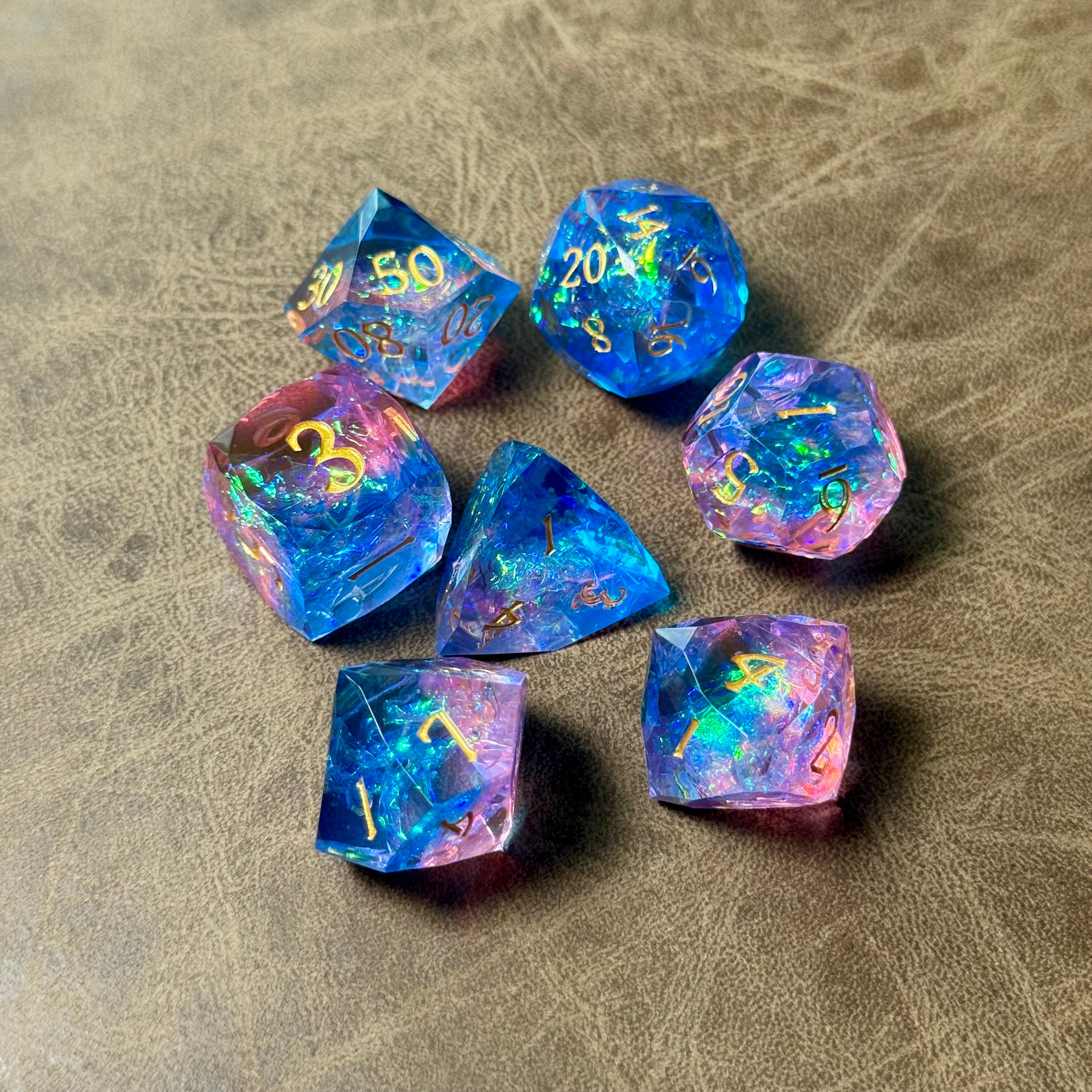 Radiant Heliosurge – Diamond-Edge Resin Dice Set