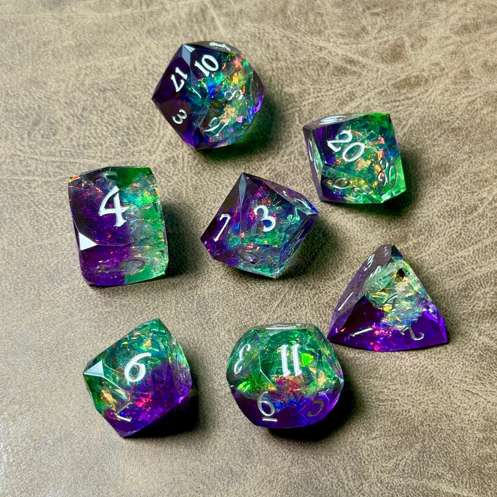 Prismflare Ametrine – Diamond-Edge Resin Dice Set
