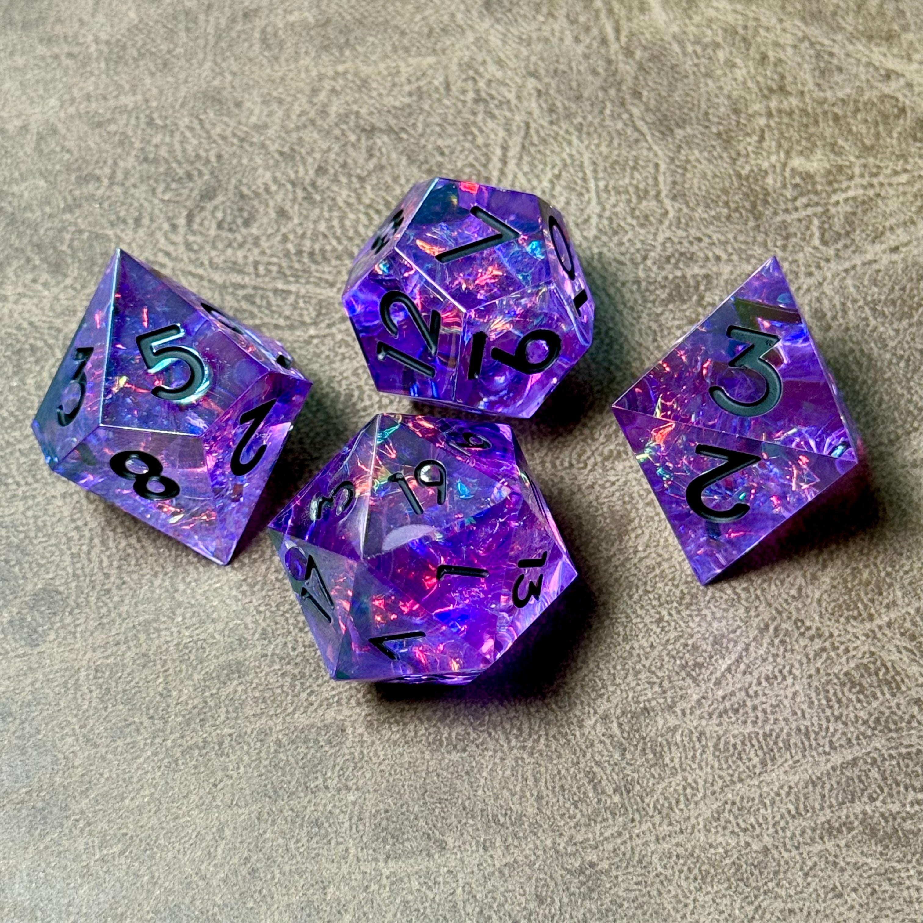 Prismcore Amethyst Veil – Sharp Edge Dice Set