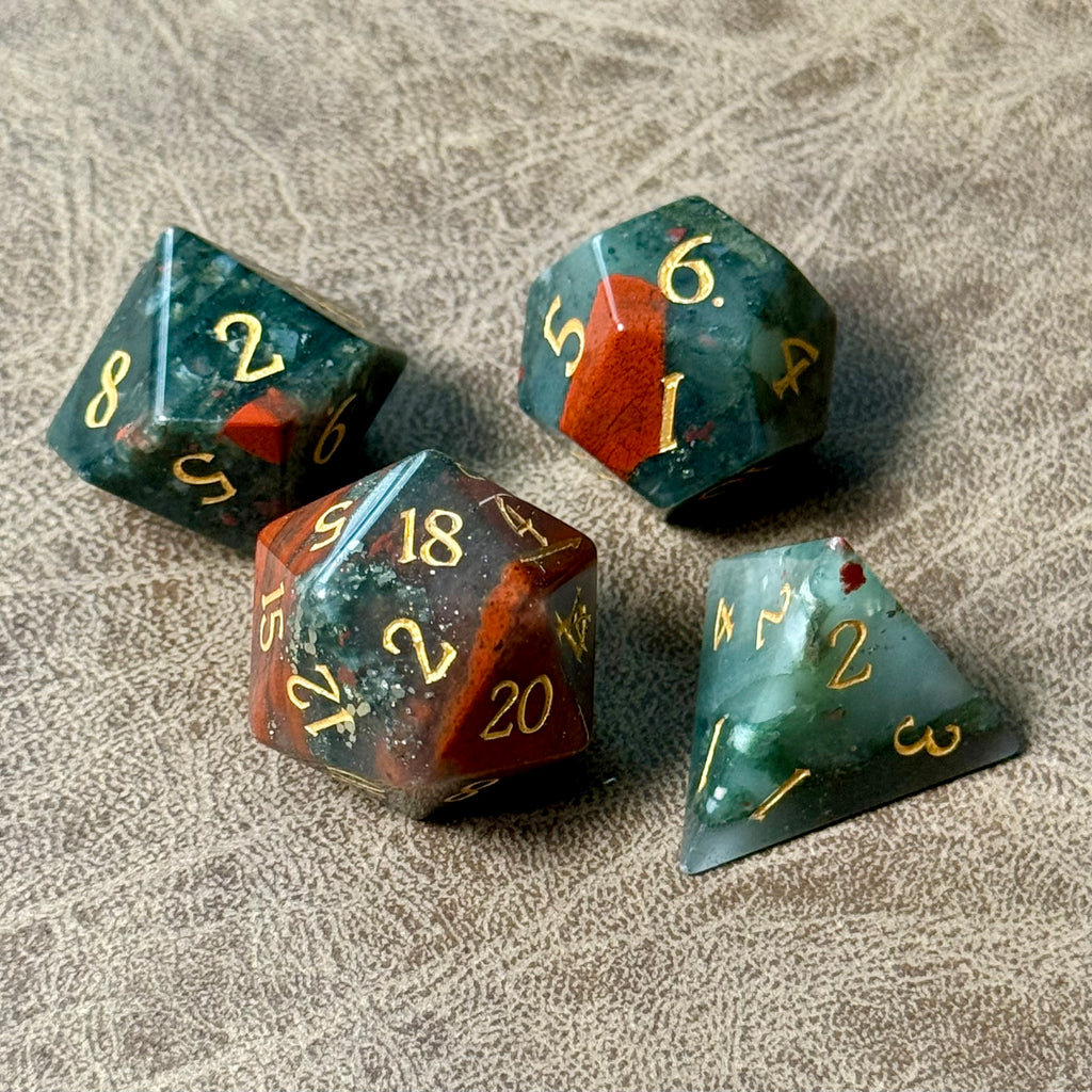 Bloodstone – Crimson Vein - Stone Dice Set