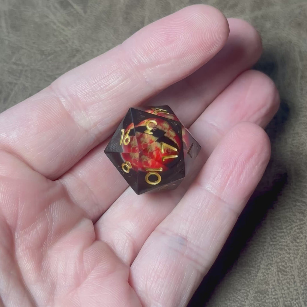 Infernal Dragon’s Gaze Liquid Core Dice Set