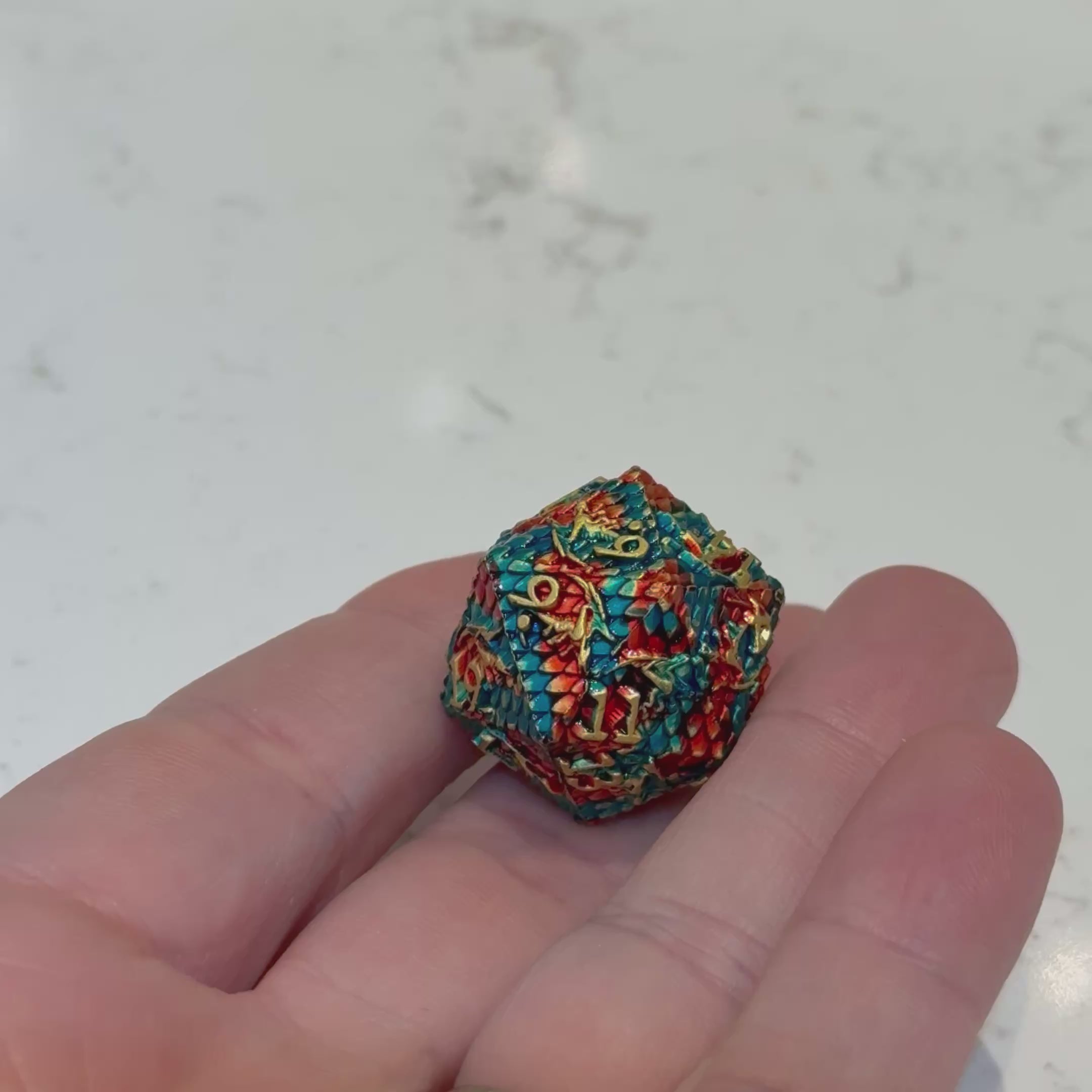 Dragonhoard Ember-Scale – Set de dés en métal