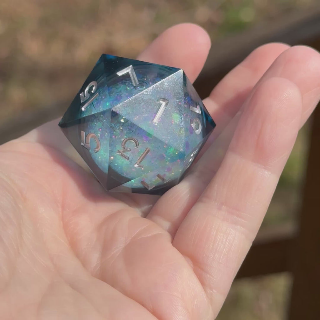 Abyssal Shimmer Colossus - Jumbo D20 (35mm)