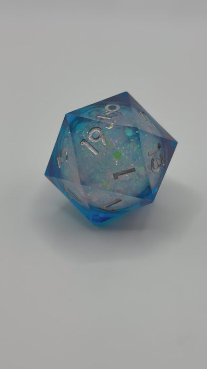 D20 géant à lueur azur (33 mm)
