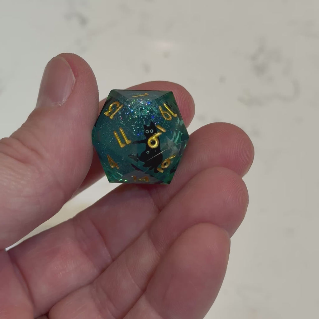 Arcane Whiskers – Jeu de dés à noyau liquide