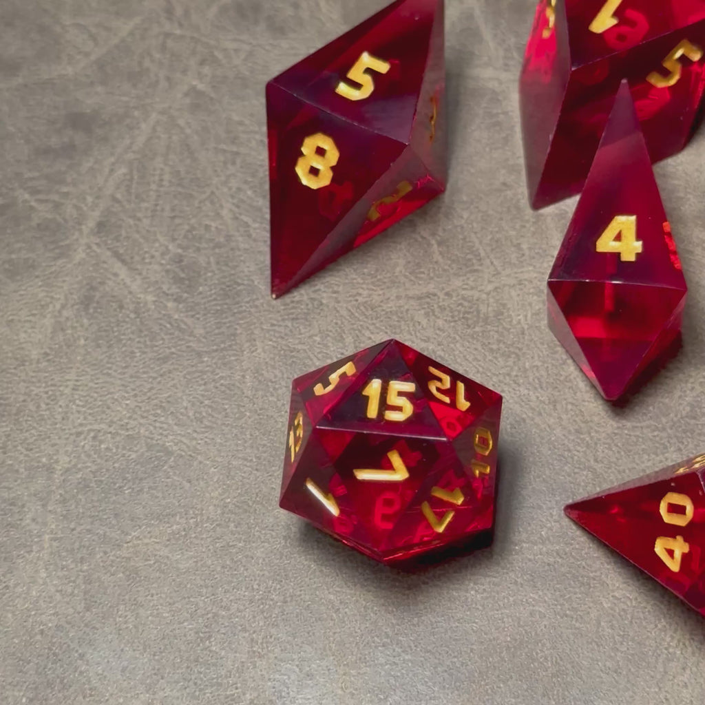 Bloodglass – Crystalspire Dice Set