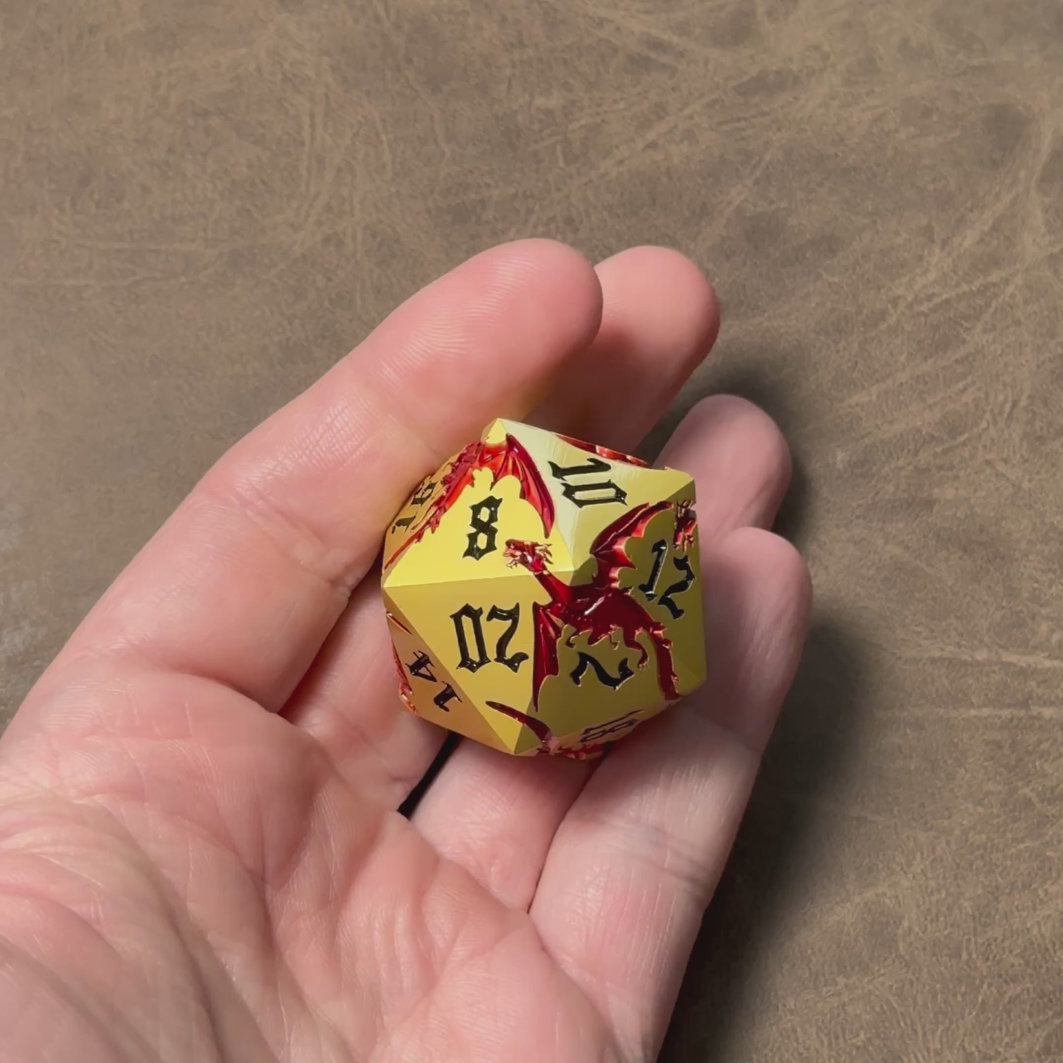 Embercrest Heraldry – Colossus D20 (33mm)