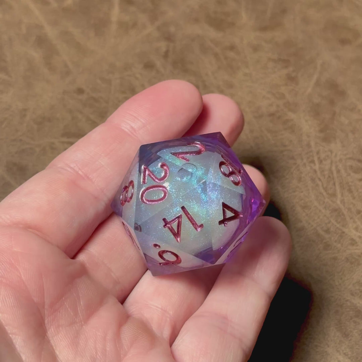 Violet Moonwell – Jumbo D20 (33mm)
