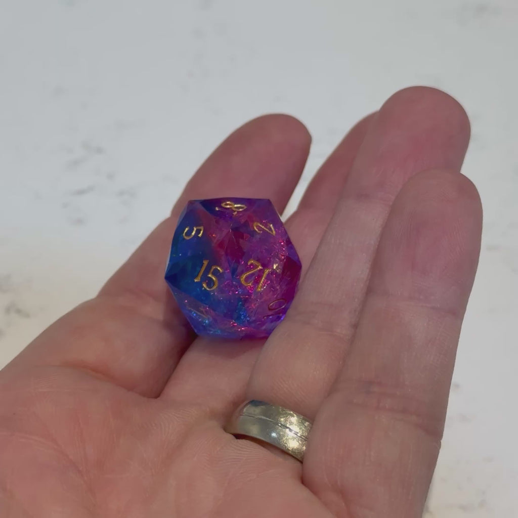 Radiant Heliosurge – Jeu de dés en résine à bords diamantés