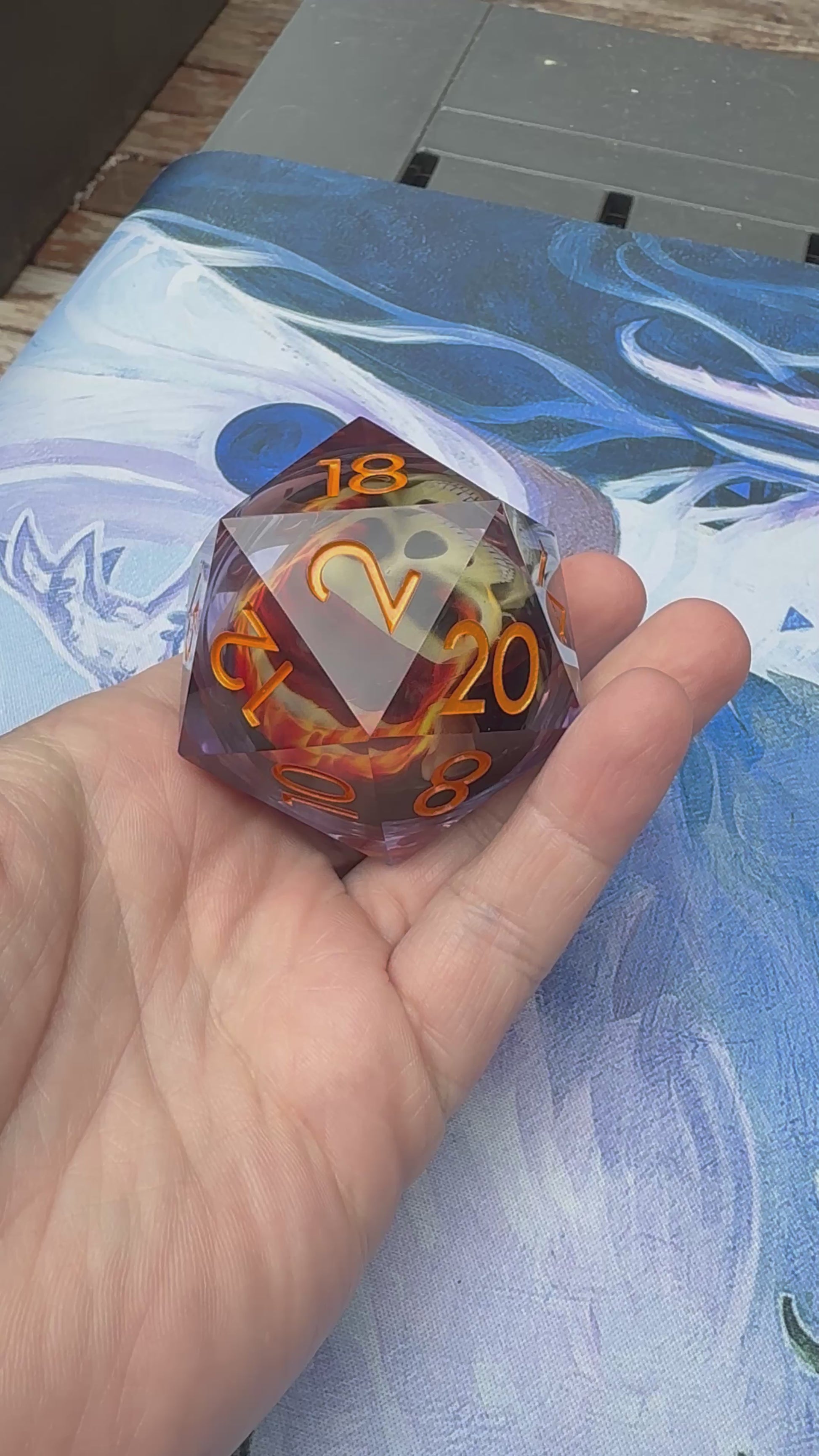 Embergrin – 50mm Liquid Core Skull D20