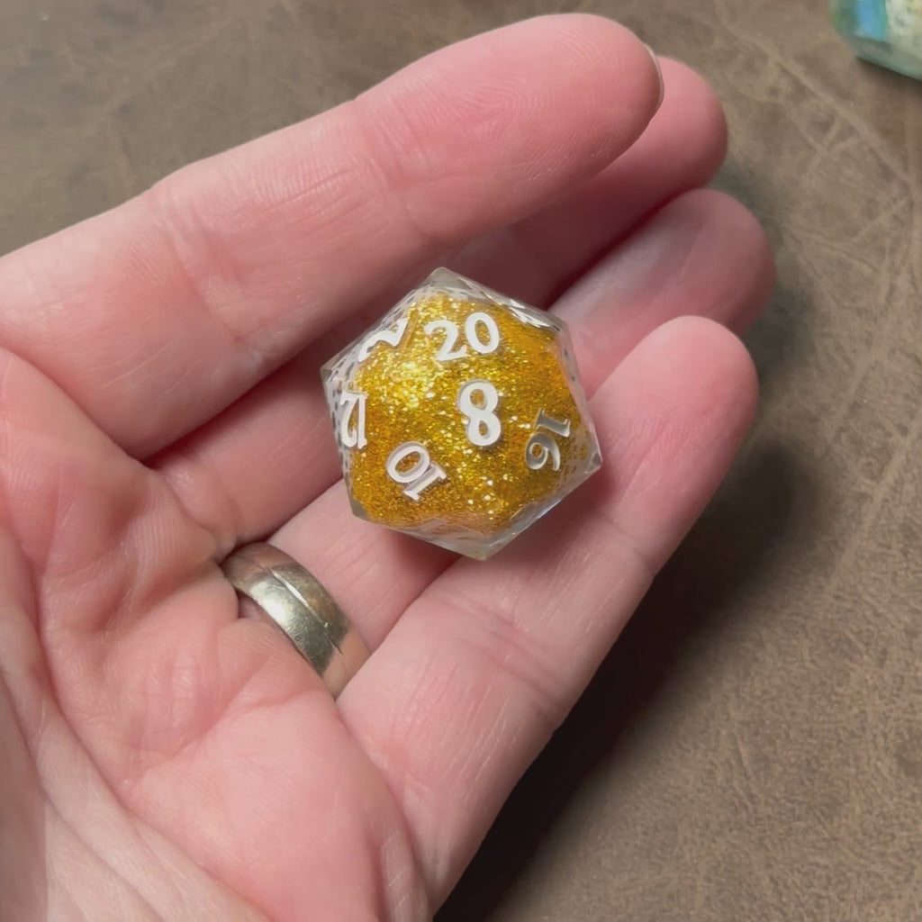 Sunbreak Cove – Sharp Edge Resin Dice Set