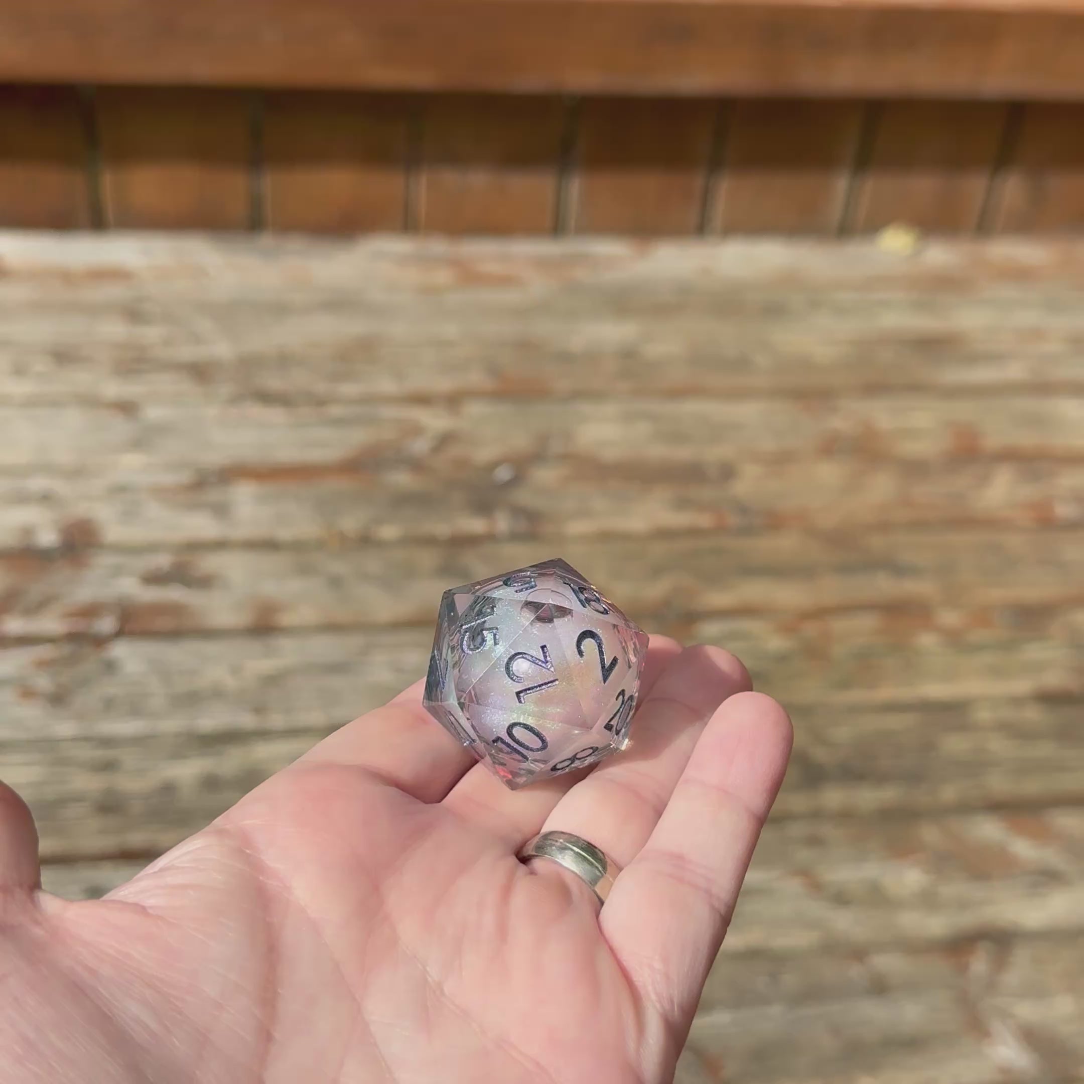 Nebula Veil Colossus – Jumbo D20 (33mm)