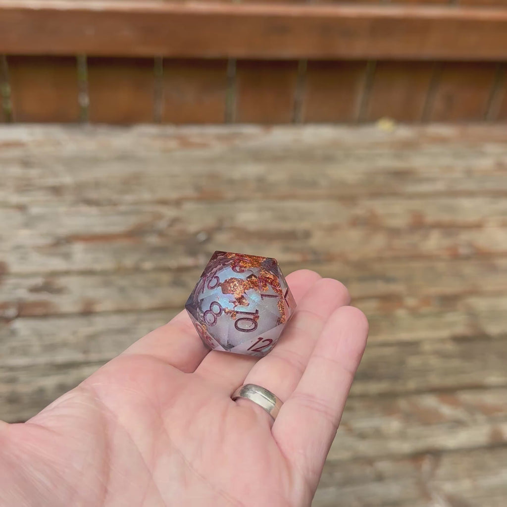 Ember Frost Colossus – Jumbo D20 (33mm & 50mm)