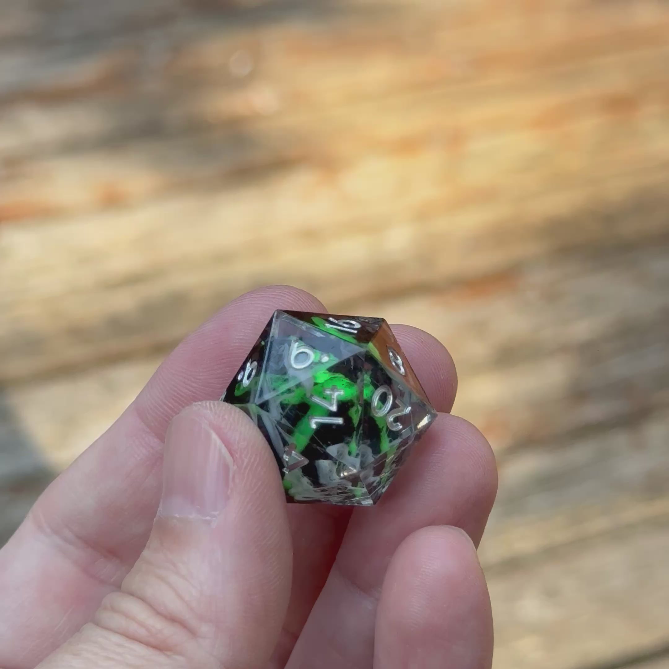 Venomflare – Sharp Edge Dice Set