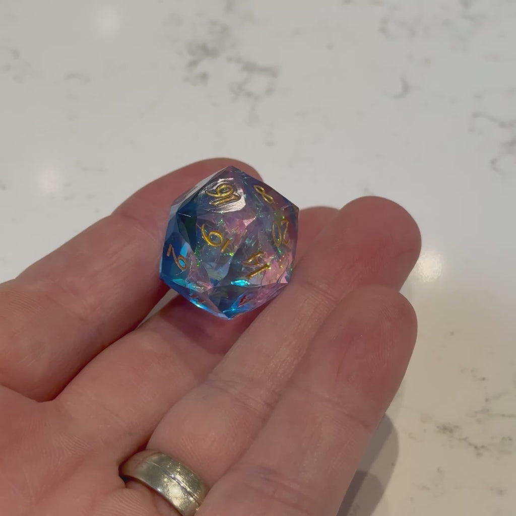 Starfall Opaline – Jeu de dés en résine à bords diamantés