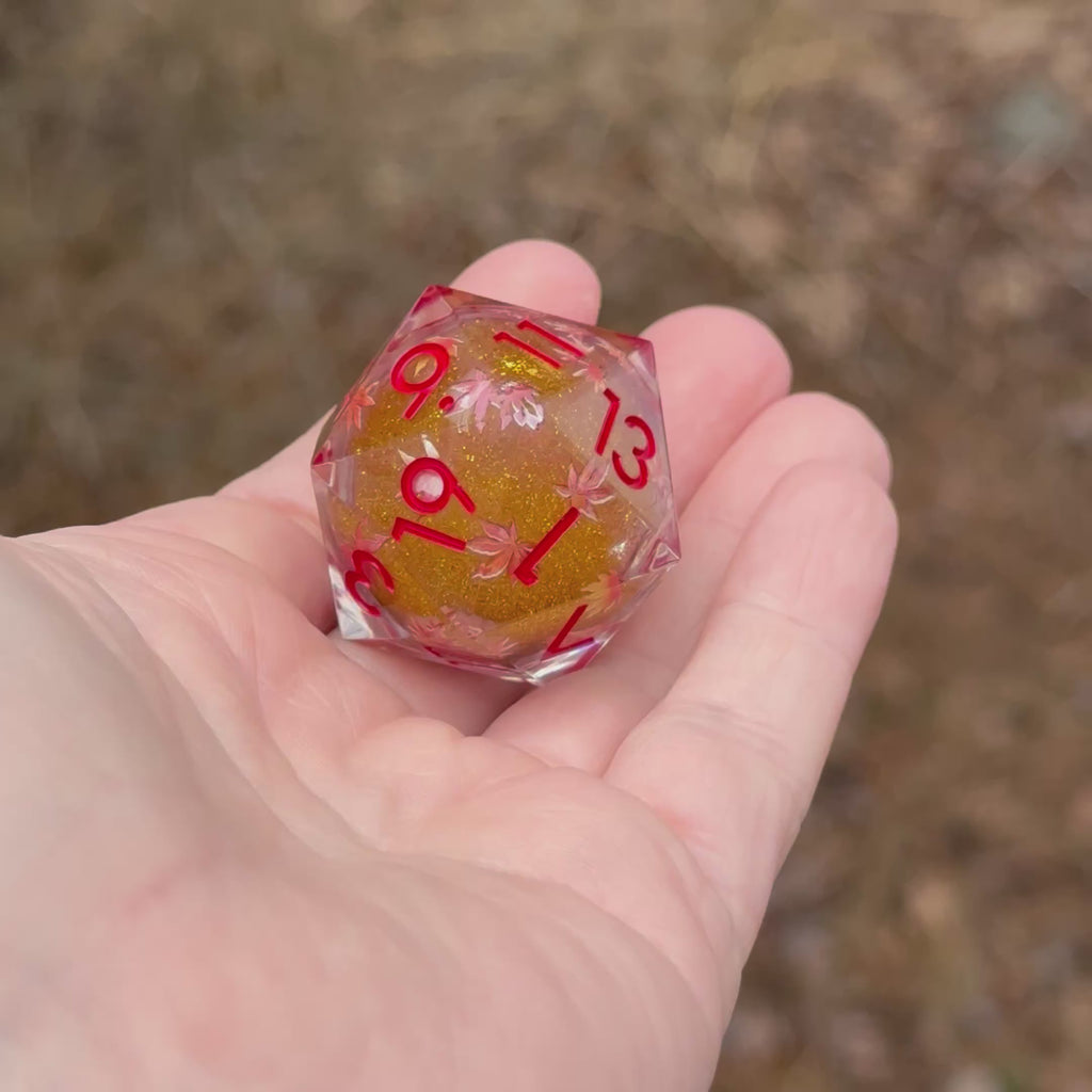 Maple Crown – Autumnfire – Jumbo D20 (33mm)